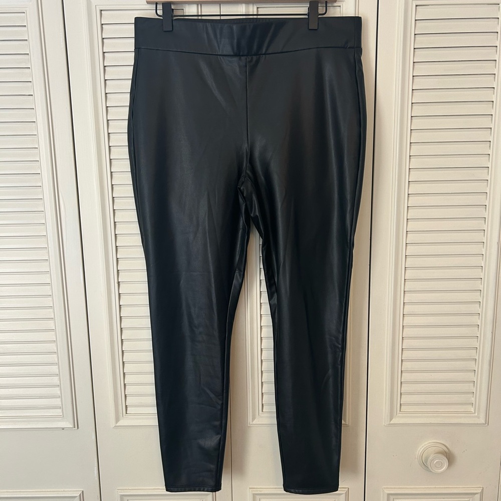 Loft Black Faux Leather Leggings Pull-On Comfort Style Pants Women's Size Large